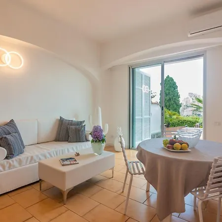 Apartment To With *