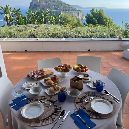 Appartement To With Ischia