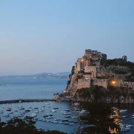 To With Appartement Ischia