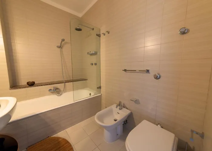 To With * 伊斯基亚